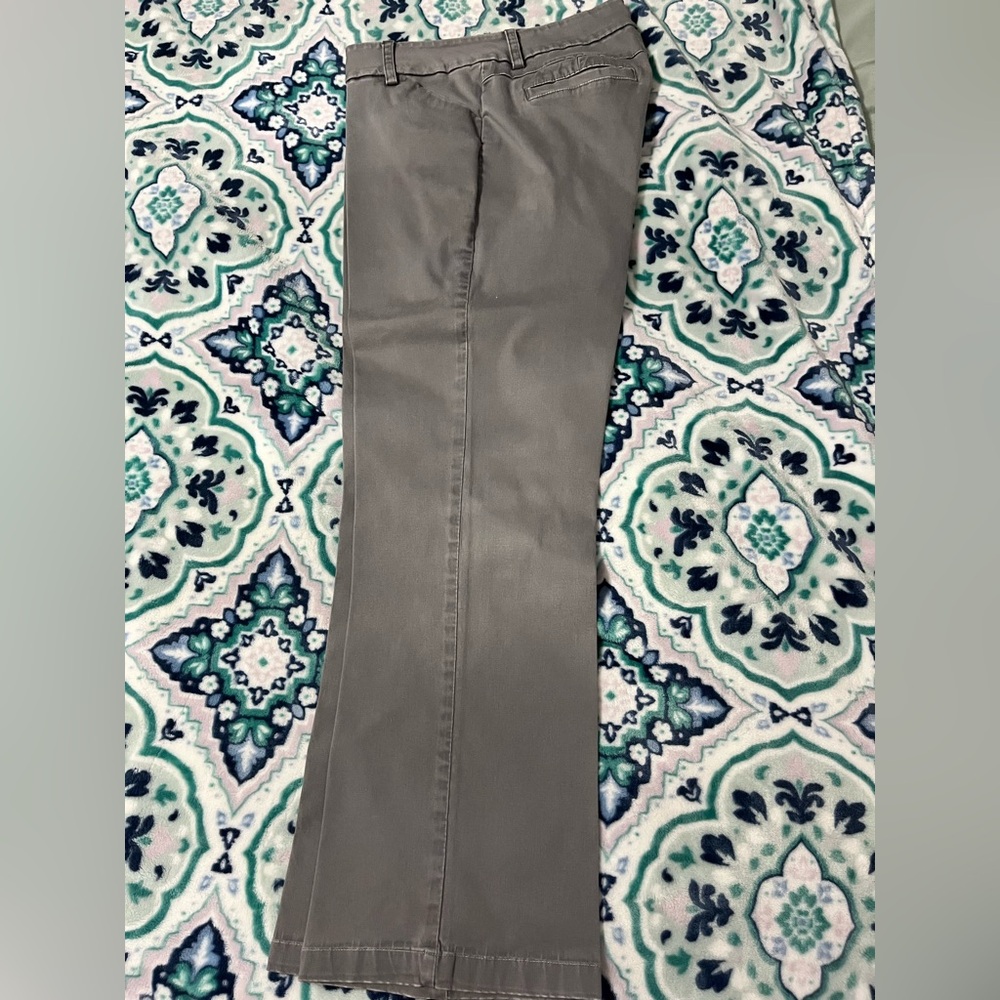 Lee Women's Straight Leg Jeans in Gray